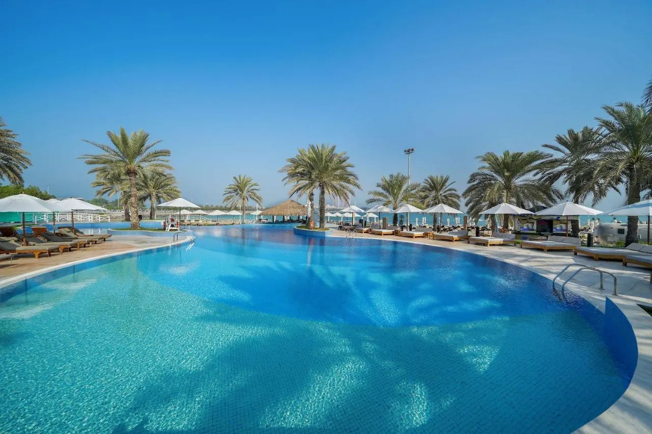 Radisson Blu Hotel & Resort, Abu Dhabi Corniche