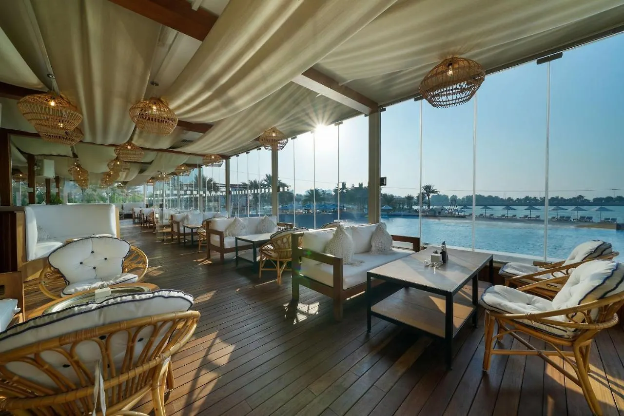Radisson Blu Hotel & Resort, Abu Dhabi Corniche Ośrodek wypoczynkowy
