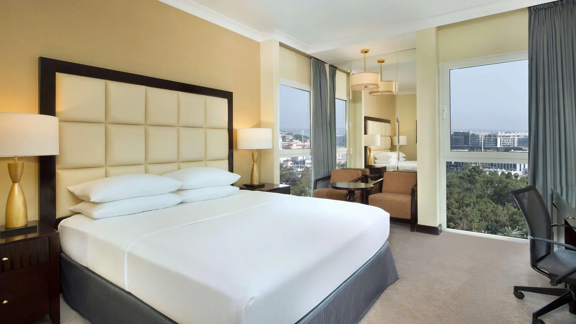 Radisson Blu Hotel & Resort, Abu Dhabi Corniche