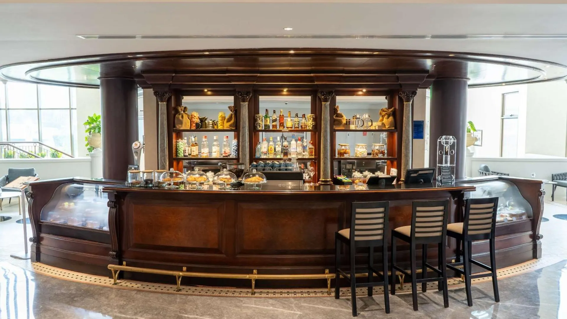 Radisson Blu Hotel & Resort, Abu Dhabi Corniche