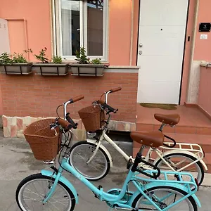 Alojamento de Acomodação e Pequeno-almoço Flyhouse Fiumicino
