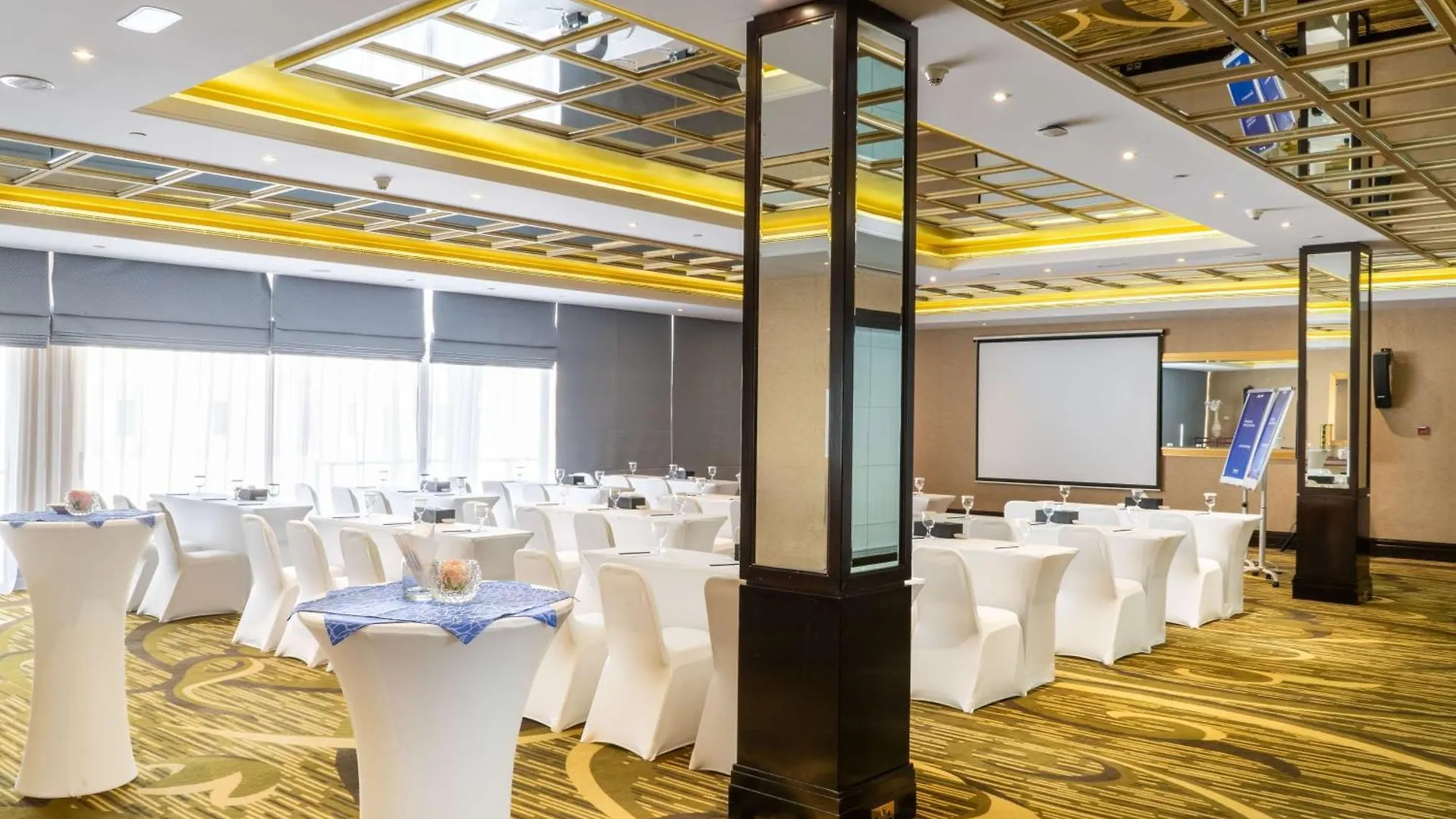 Radisson Blu Hotel & Resort, Abu Dhabi Corniche Spojené arabské emiráty