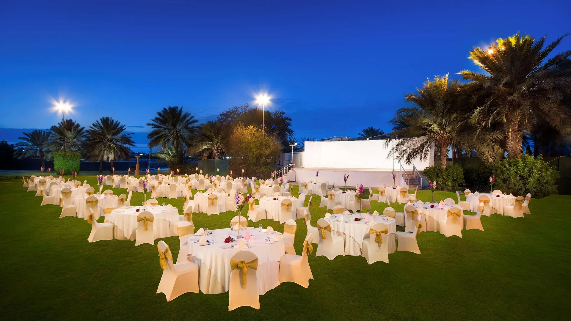 Radisson Blu Hotel & Resort, Abu Dhabi Corniche Resort