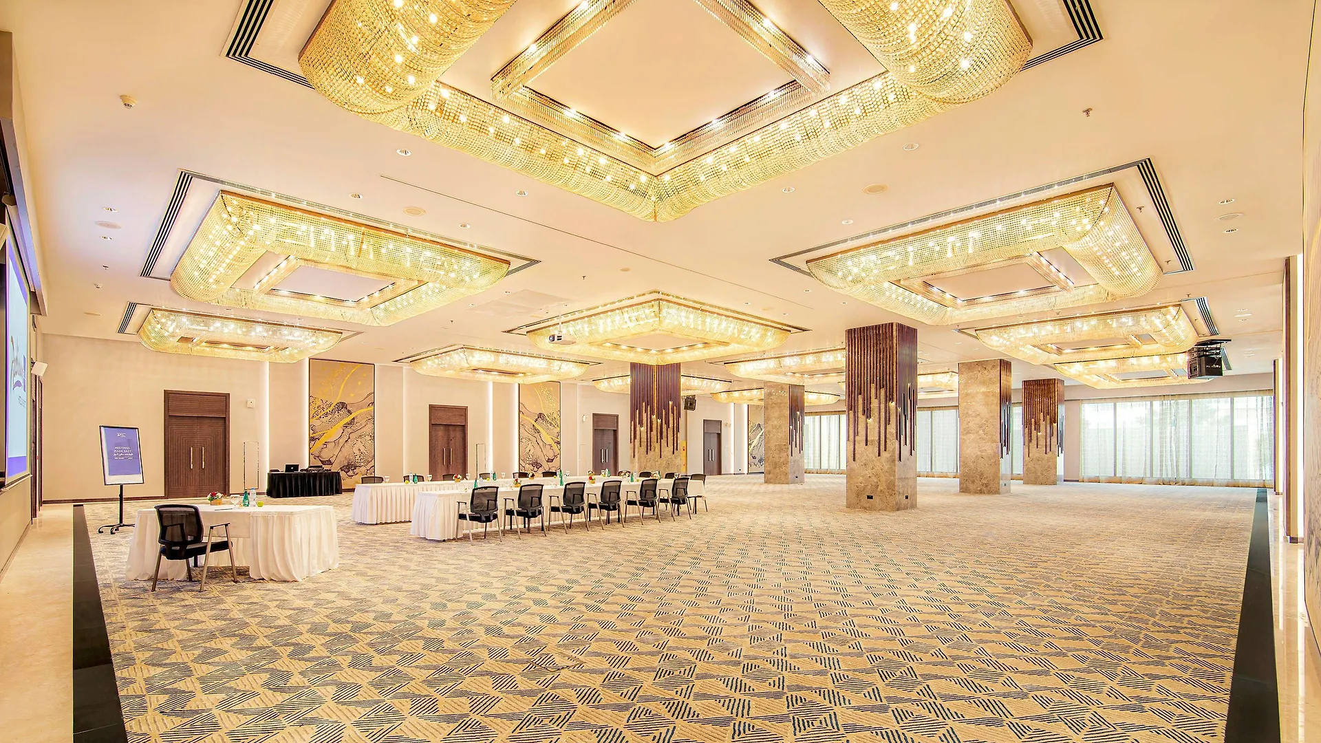 Radisson Blu Hotel & Resort, Abu Dhabi Corniche Resort